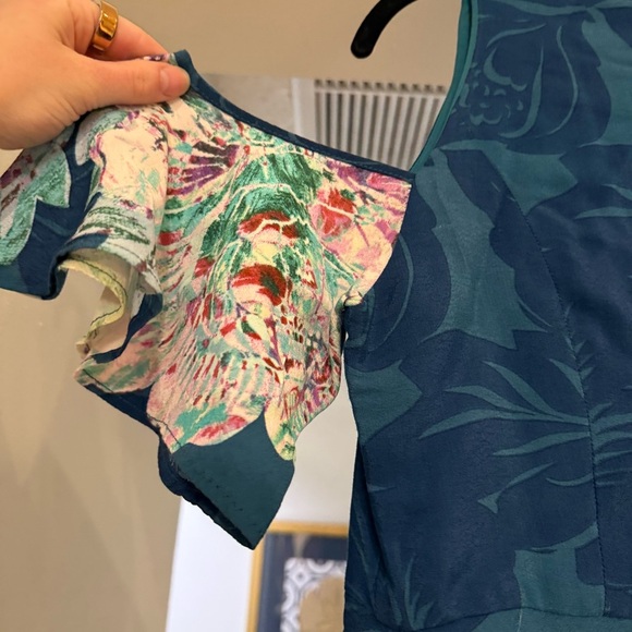 Maeve Anthropologie Floral Cold Shoulder Teal Midi Length Dress Sz 4 Modest - Picture 12 of 14